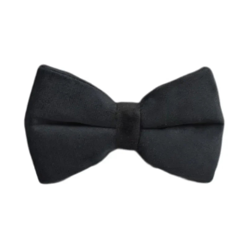 Black velvet dog harness bowtie from the "Wedding Tails" collection, perfect for wedding elegance.