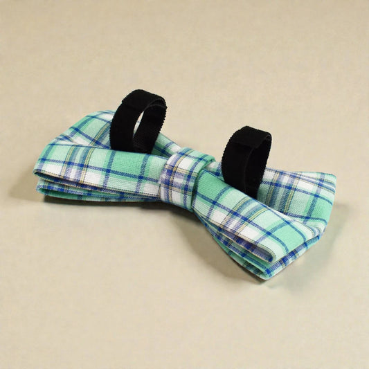 Plaid green detachable bow tie on a beige background